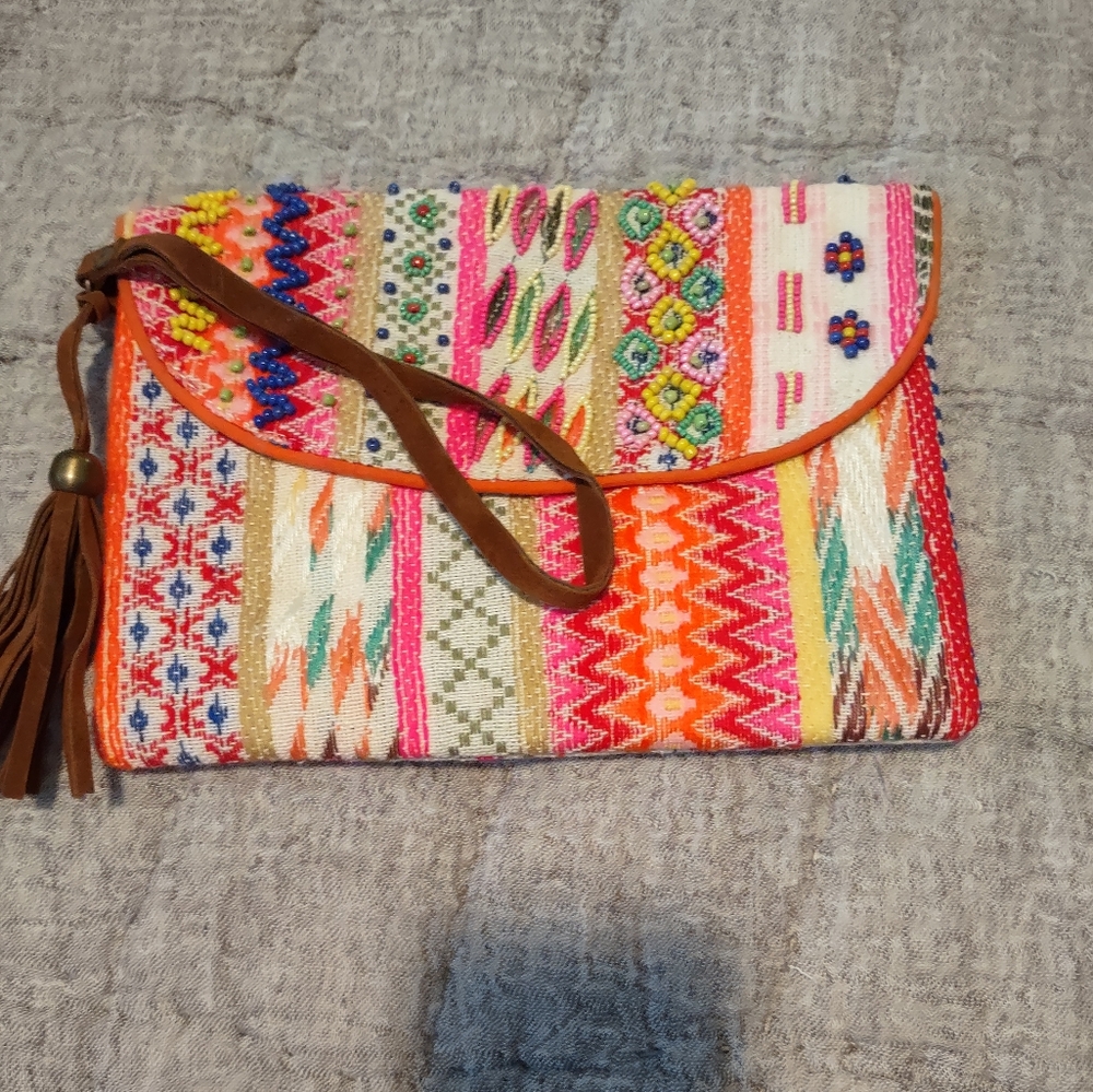 NWT Grace & Lace Red and Pink Geometric Wristlet